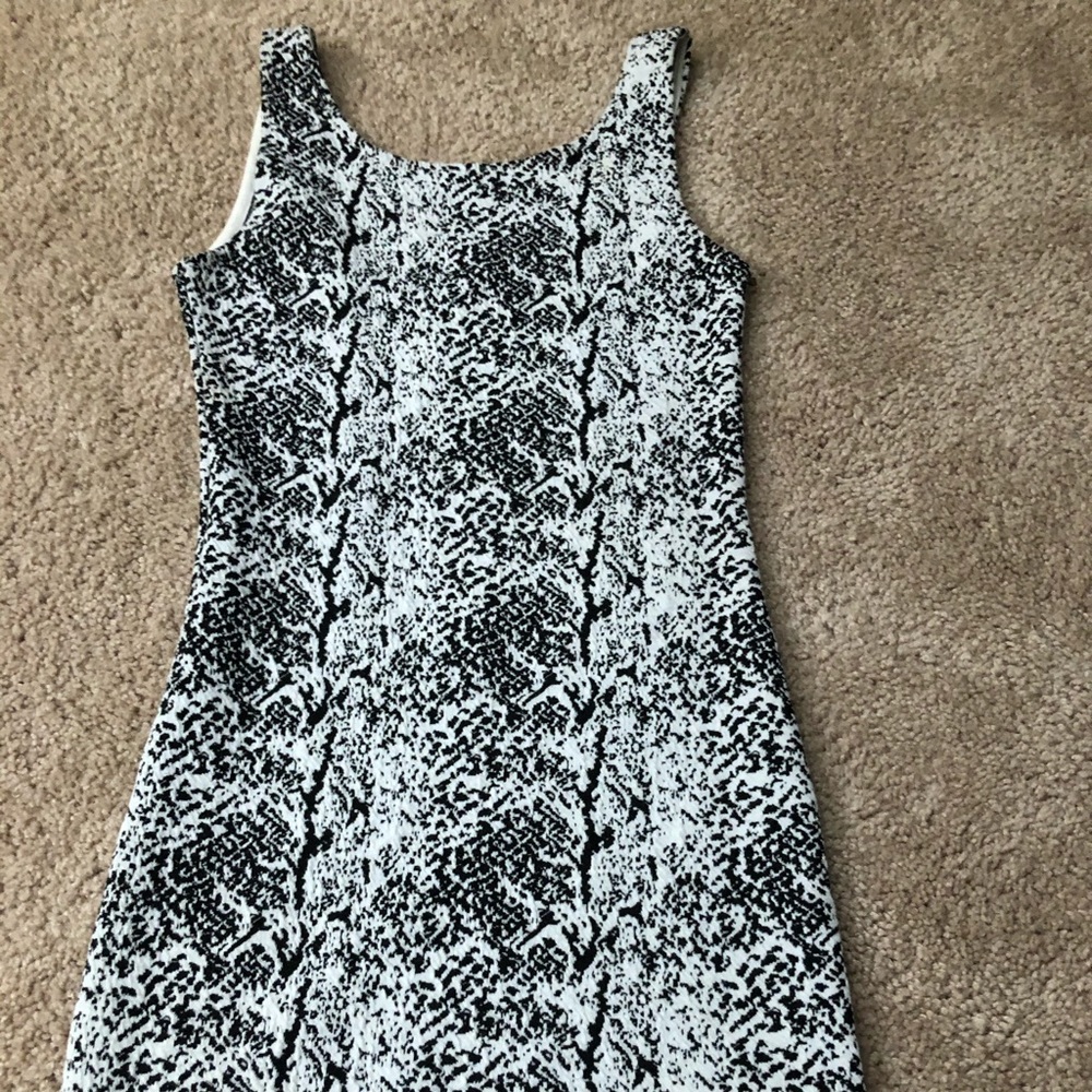 Black and white dress H&M